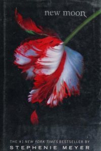 New Moon by Stephenie Meyer — book cover